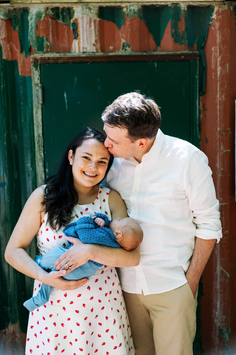 When Your NYC Apartment is Too Dark: Creative Outdoor Newborn Sessions